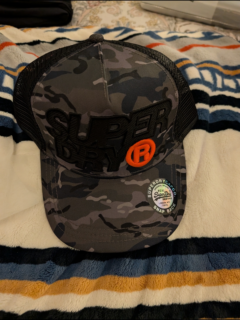 Superdry Camo Mesh Back Logo Cap - Black & Gray with Orange Accent And Wallet
